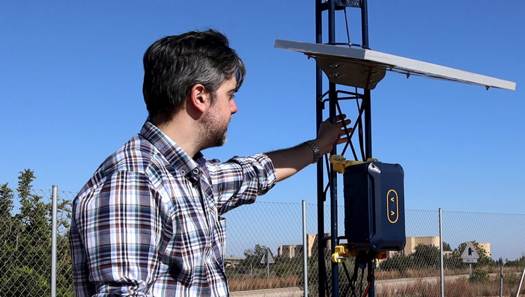 Intelligent solar tracking